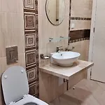 2br In Center Pedestrian Street Balcony Fast Wifi