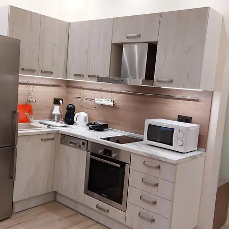 Pink & Blue - 2bdr With Balcony - Wi-fi Daire *