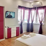 2br In Center Pedestrian Street Balcony Fast Wifi * Varna