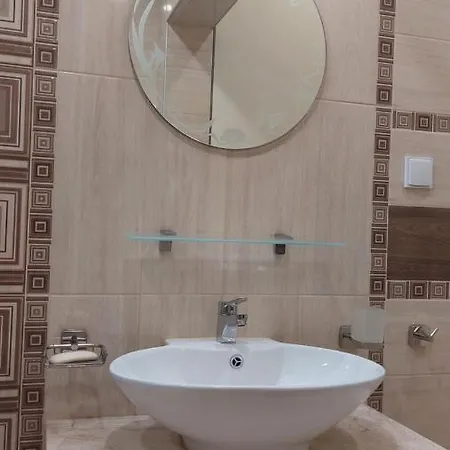 Pink & Blue - 2bdr With Balcony - Wi-fi Βάρνα