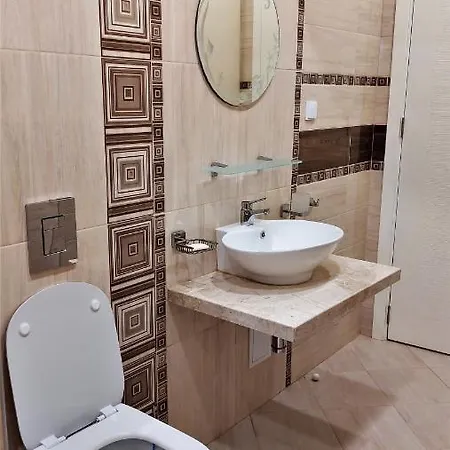 2br In Center Pedestrian Street Balcony Fast Wifi