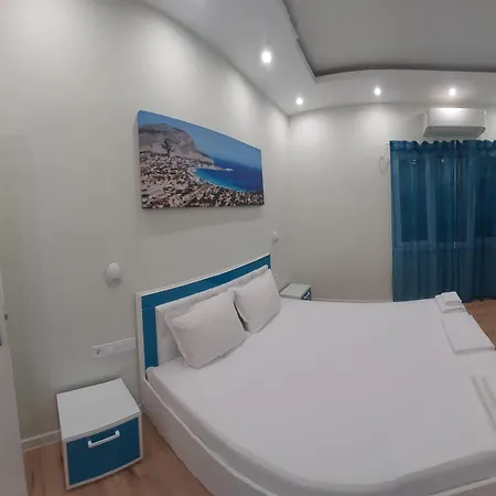 2br In Center Pedestrian Street Balcony Fast Wifi