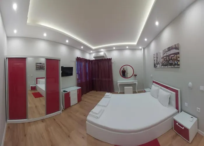 Apartment Pink & Blue - 2bdr With Balcony - Wi-fi Varna